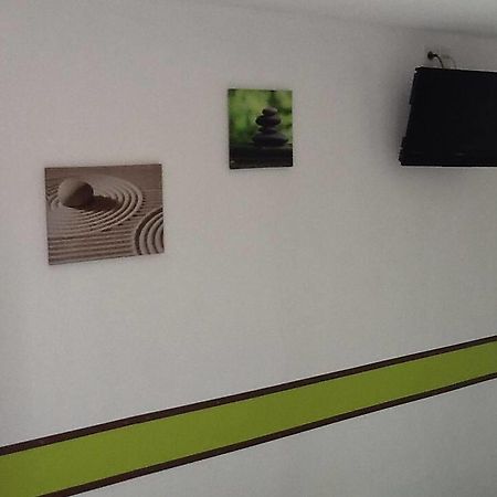 Couett' Hotel Rumilly Rumilly  Kamer foto