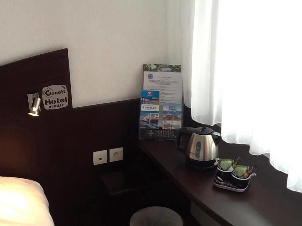 Couett' Hotel Rumilly Rumilly  Kamer foto