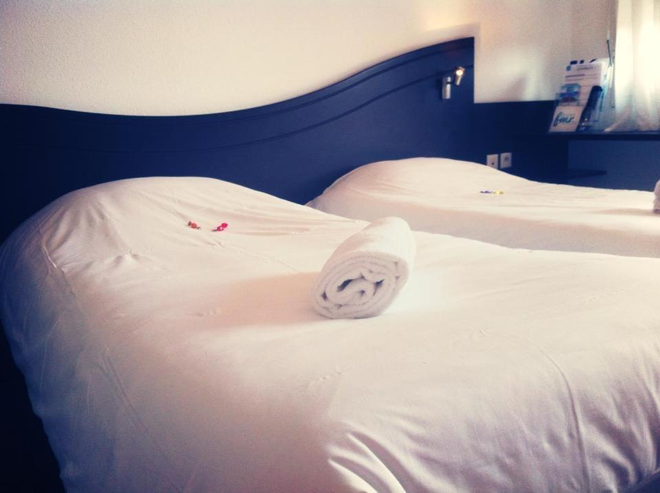 Couett' Hotel Rumilly Rumilly  Kamer foto